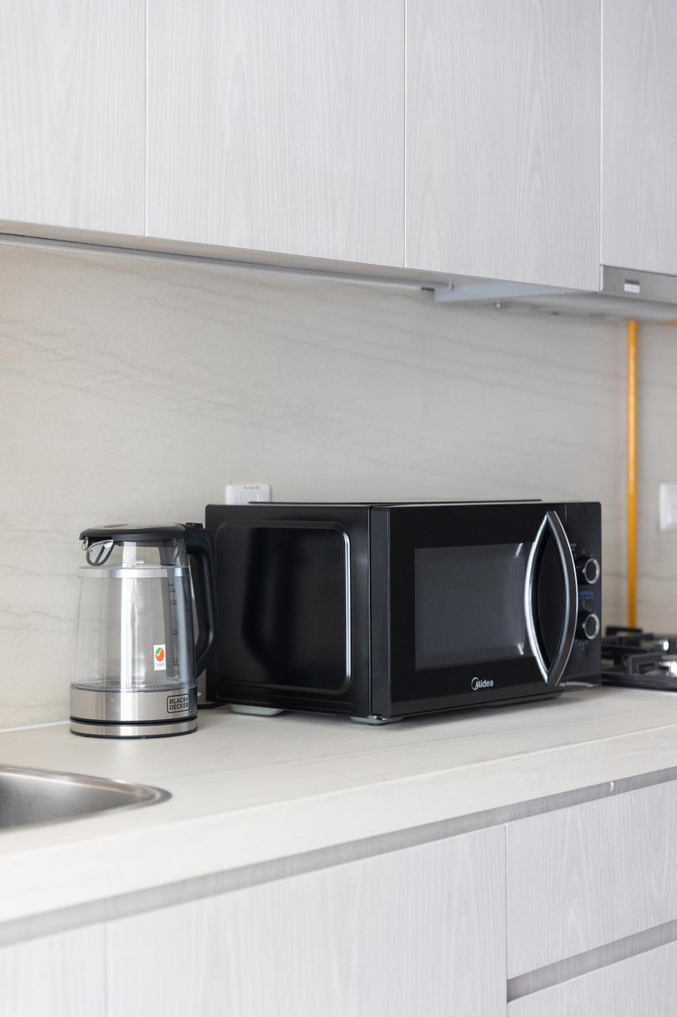 Light 1br Concept7 In Jvc Apartment