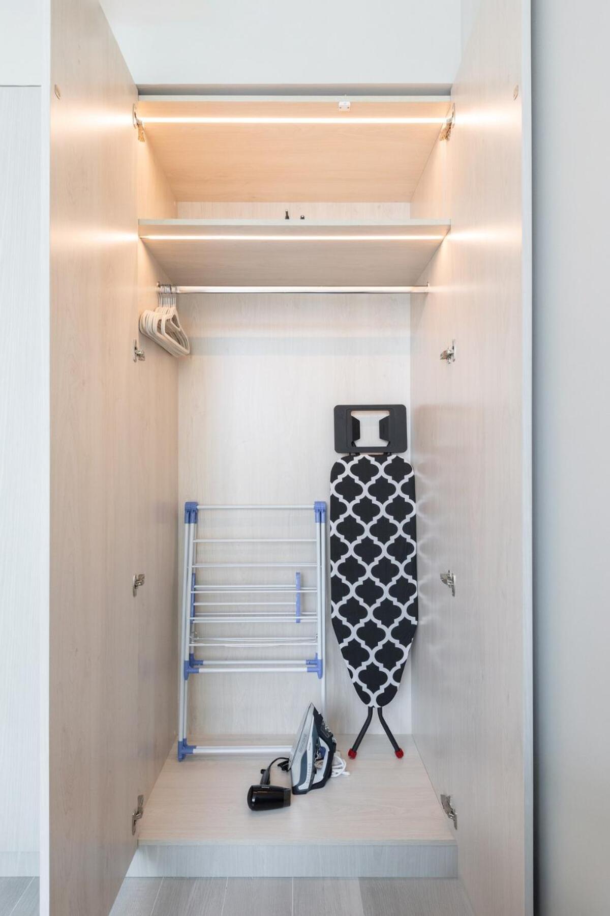 Apartment Light 1br Concept7 In Jvc *